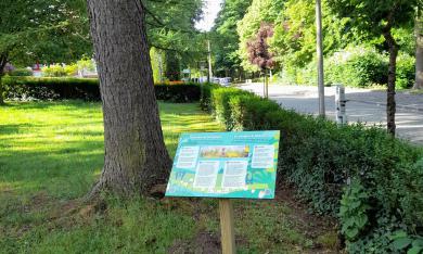 Un panneau de sensibilisation à la gestion différenciée