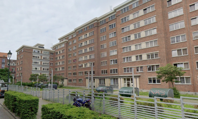 Image < Google Map