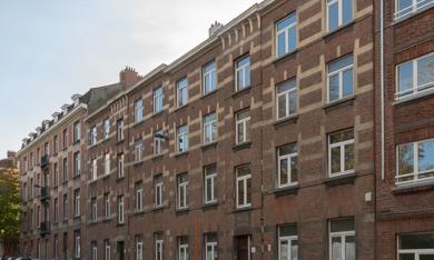 Vue du bâtiment depuis la rue