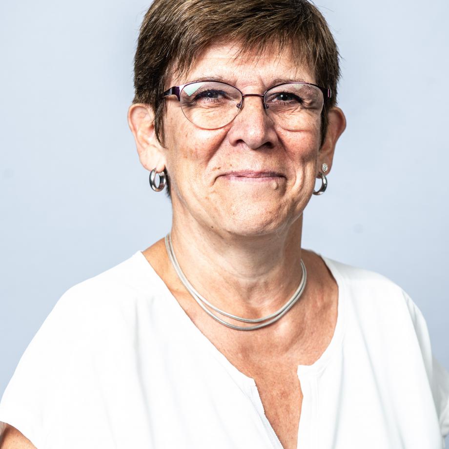 Photo de Nadine, ancienne assistante de direction et nouvelle pensionnée